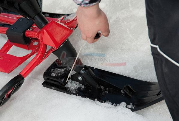 Luge En Bois Davos : Luge tra?neau pour enfants armature solide – syst?me de pilotage Luge En Bois Davos : Luge tra?neau pour enfants armature solide – syst?me de pilotage